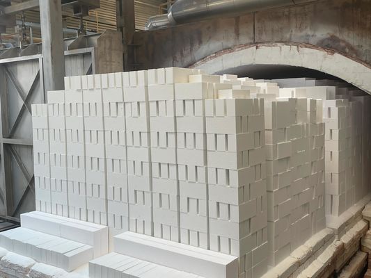 90-99 Đồ gạch Corundum Sintered Đồ gạch lửa chống lửa cho lò hóa dầu
